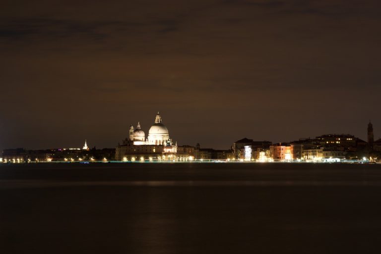 night-1904972_1280 (1)