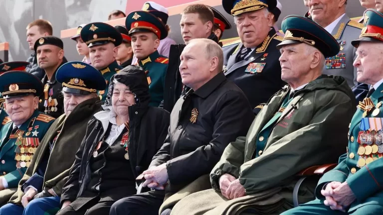 PUTINDESFILE-e1652086978862